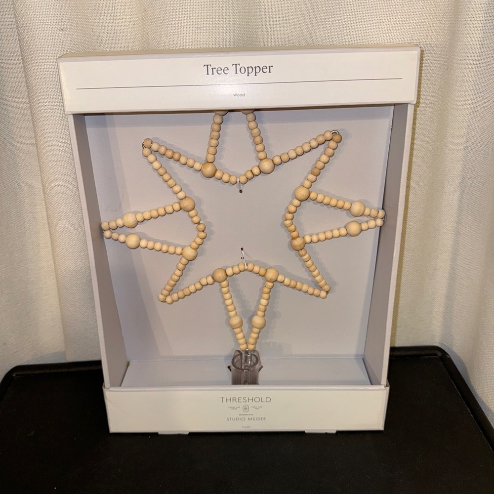 Threshold Studio McGee Christmas star NWT